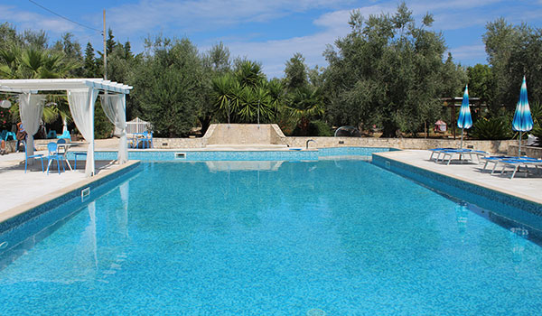 Piscina con idromassaggio